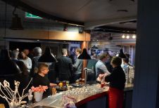 Borrel in de zaal en barruimte