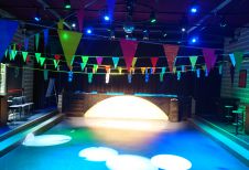 Grote zaal feestverlichting.JPG